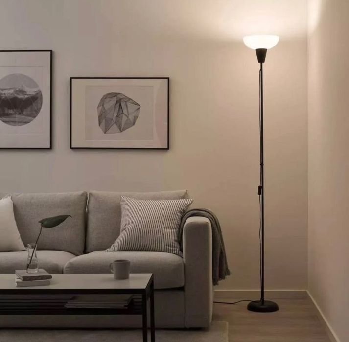 Підлоговий торшер Ikea