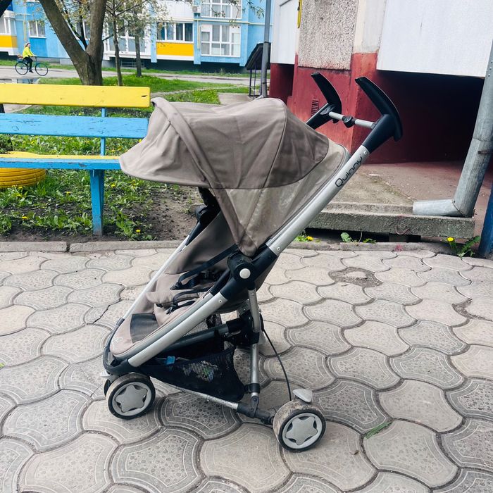 Продам прогулянку Quinny