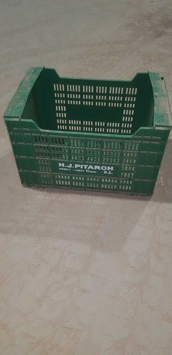 Caixas Plástico Reforçadas (Fruta/Arrumações)