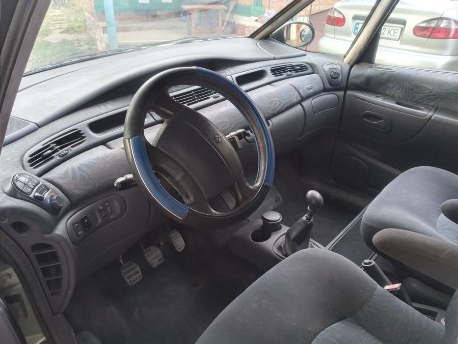 Обмін продам ренно еспейс 2.0газ бензин 2000рв