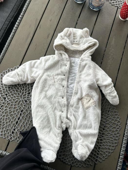 Kombinezon niemowlęcy roz.56