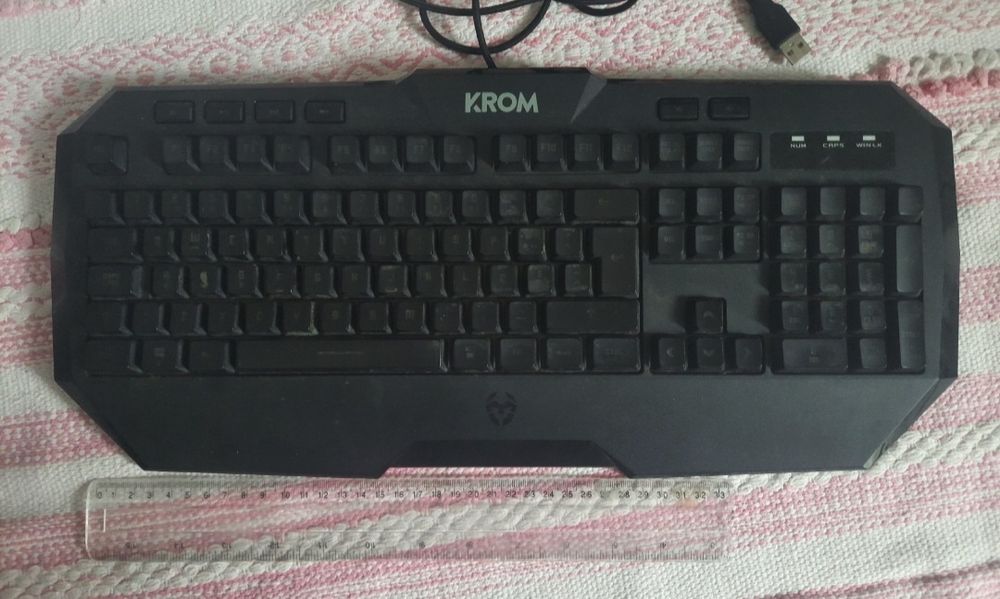 Teclado Krom Kodex