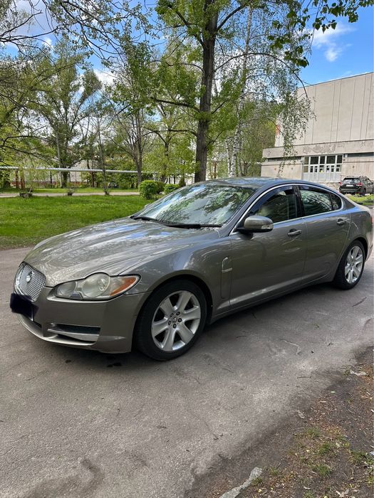 Jaguar XF 2009 2.7 дизель автомат