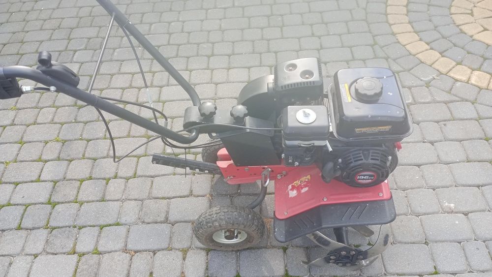 Glebogryzarka ogrodowa hortmasz