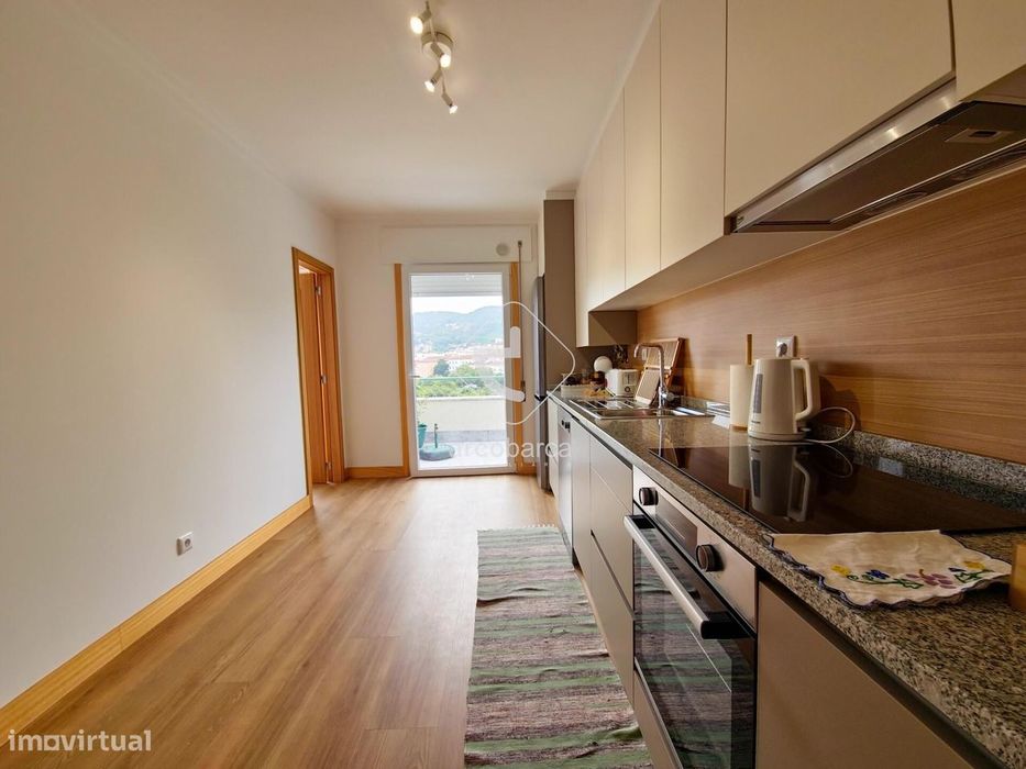 Apartamento T3 Renovado, Mobilado e Equipado – Arcos de Valdevez