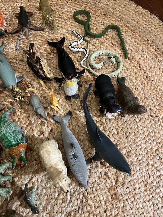 Brinquedos bonecos diversos