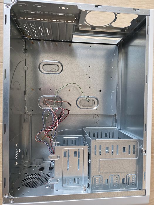 Obudowa ATX biała retro nowa