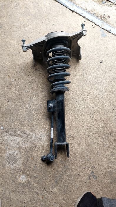 Передня стійка ,амортизатор тесла модел 3 Tesla model 3