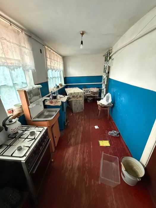 Фасадна частина будинку Центр