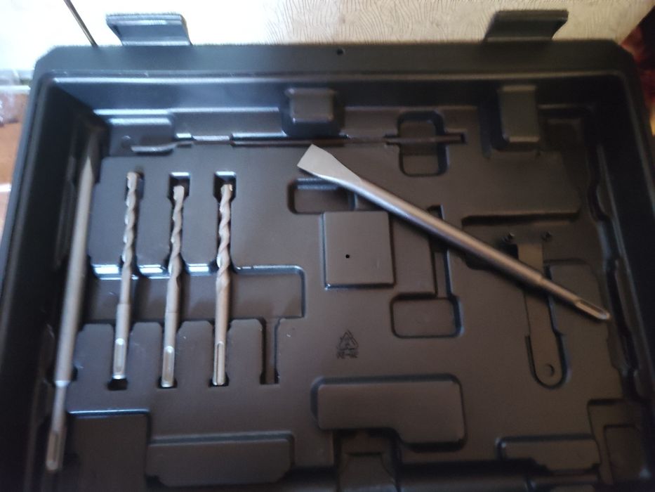 перфоратор TTT 1900