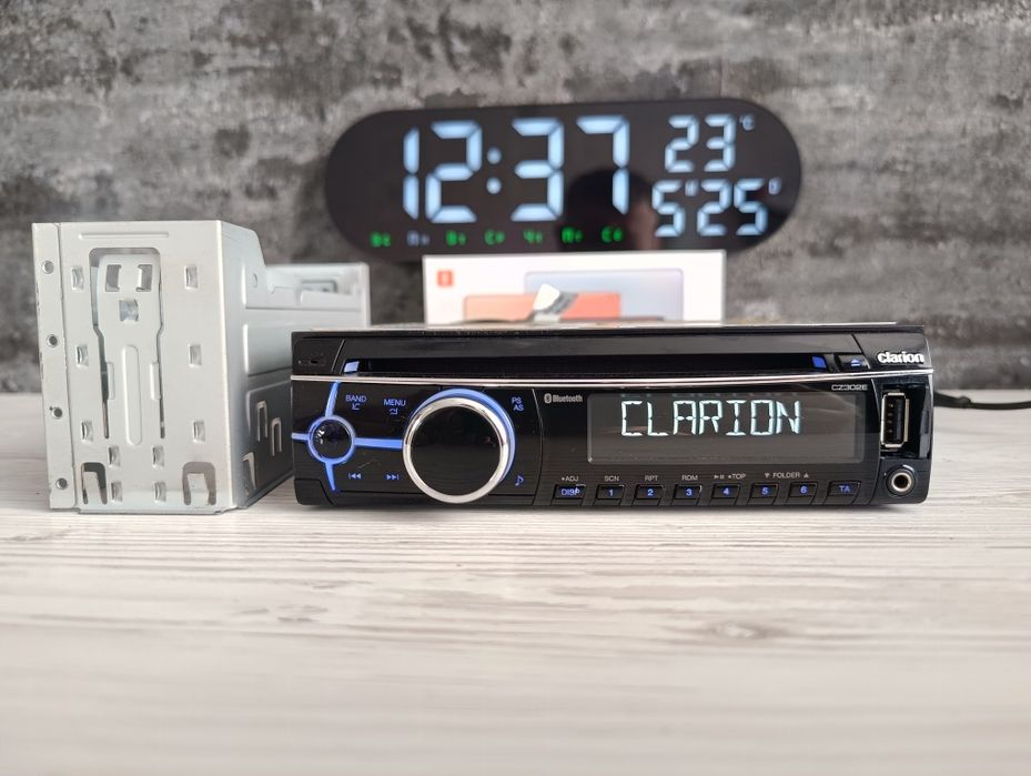 Clarion cz302e(Bluetooth audio)