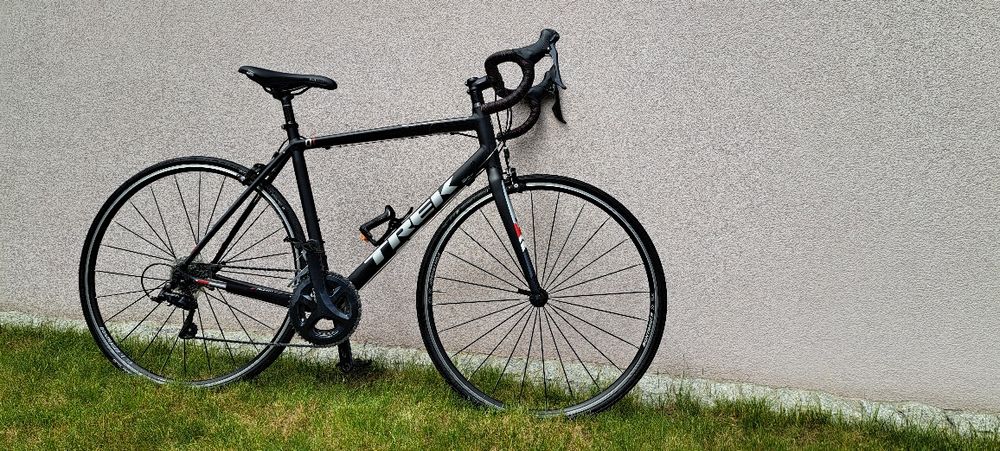 Rower szosowy, aluminiowy TREK One Series 54 rama