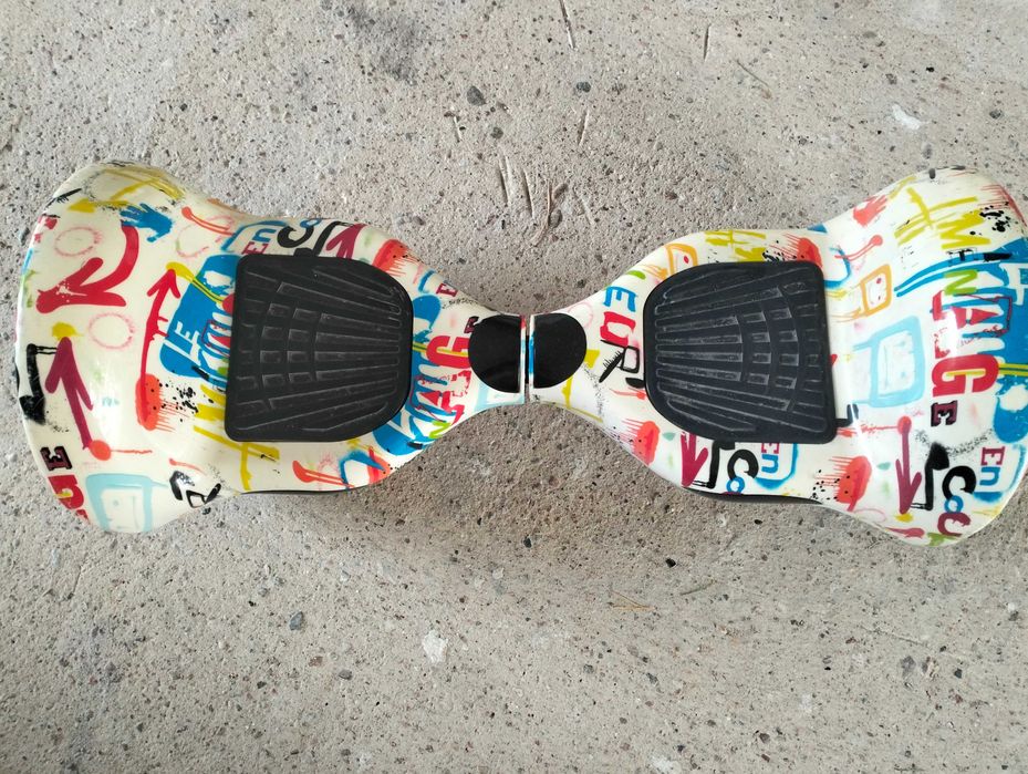Deskorolka elektryczna (z ładowarką). Hoverboard Skymaster Wheels 6 DUAL, grafiti