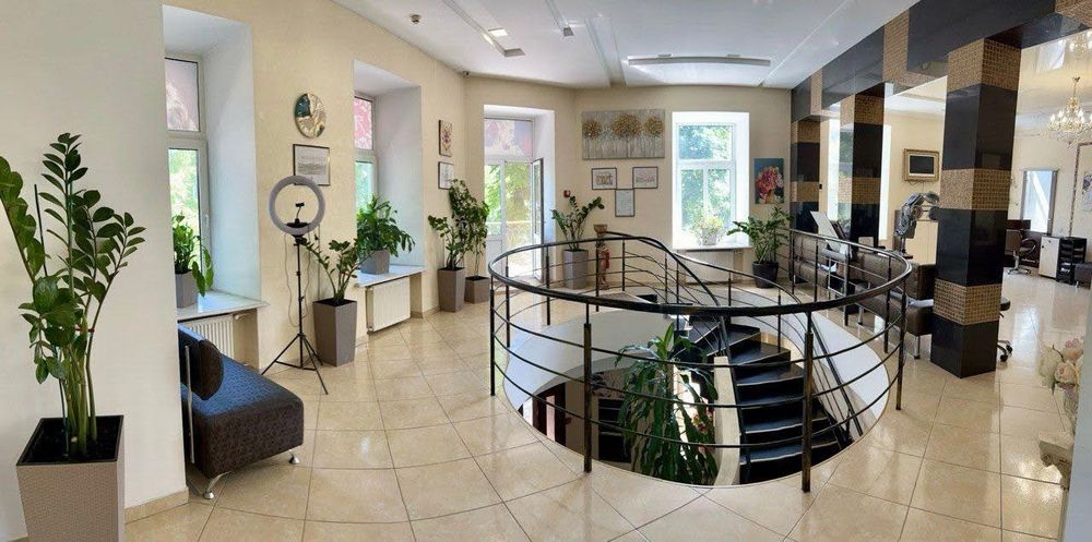 Сдам кабинеты в салоне красоты. Центр города ! Жуковского /Европейская