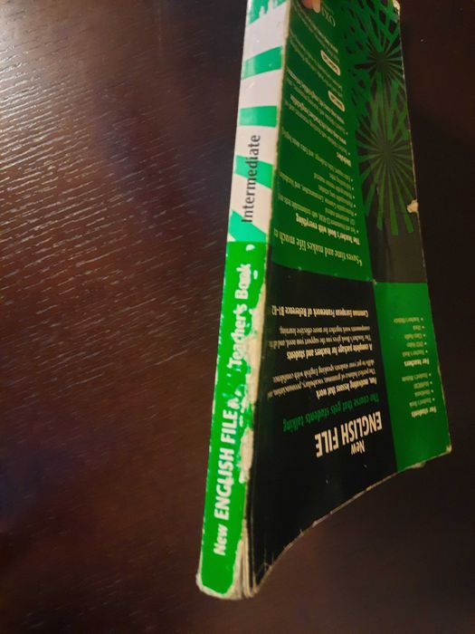 New English FIle Intermediate Teacher's Book