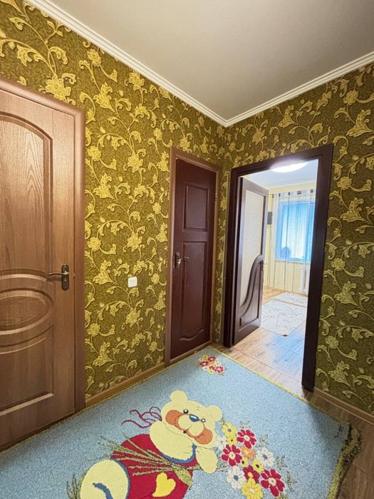 Продам 3 кімнатну квартиру, утеплений будинок!