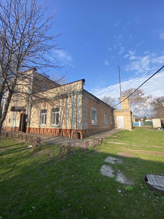 Продам приміщення в центрі міста