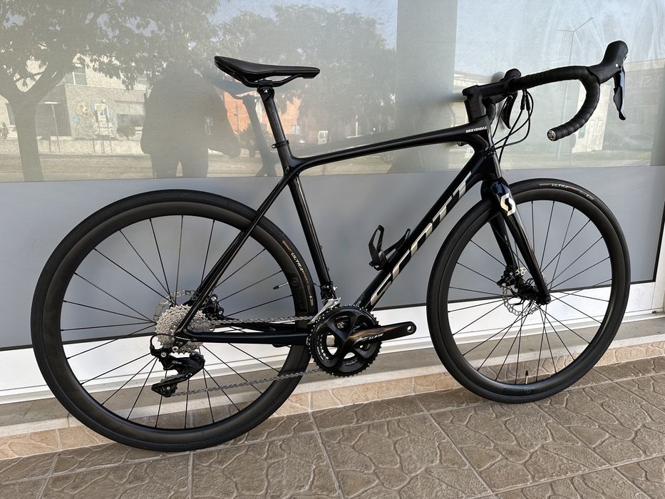 Bicicleta Scott Addict - Disco - Rodas Carbono