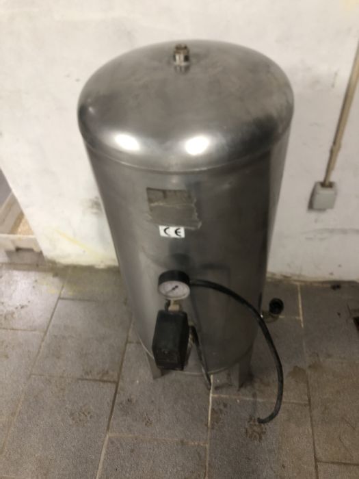 Depósito de água em Inox 100l