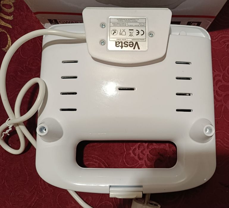 Продам бутербродницю(сендвічніца)!