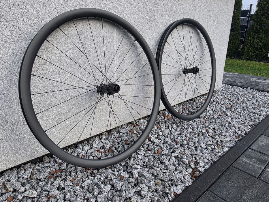 Koła Carbon MTB 29" 6 bolt, HG, ratchet 36T, 1290 gram