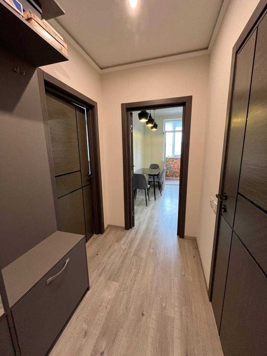 Солнечная Квартира Премиум-Класса с Низкими Коммунальными!