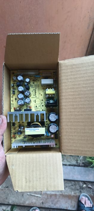 Блок живлення імпульсний.