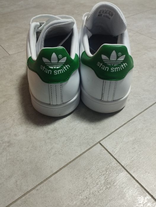 Кросівки 39 Adidas, Nike