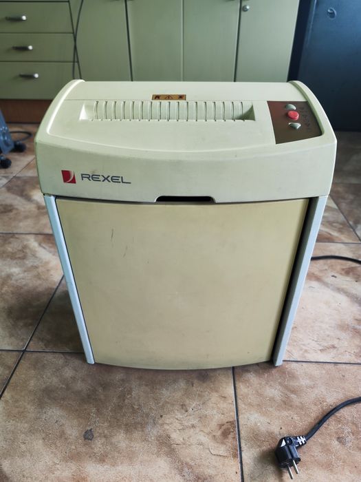 Уничтожитель документов REXEL