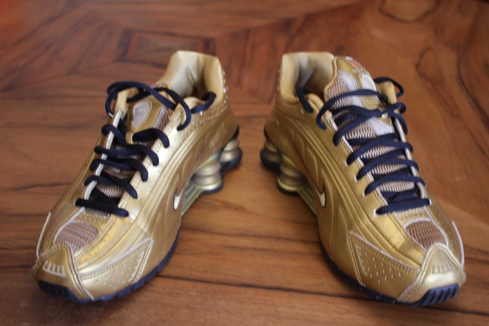 Ténis/ Sapatilhas Nike Shox R4