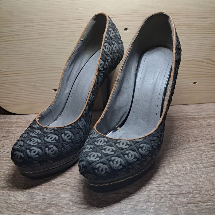 Туфлі на шпильці 39 розмір(стелька 24(текстиль)