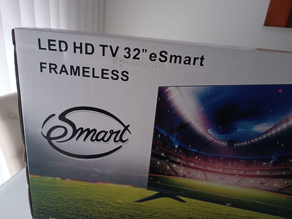 Televisão nova  Led HD 32