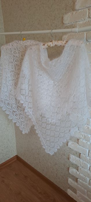 Хустки, шарфи,косинки з козячої шерсті і пуху