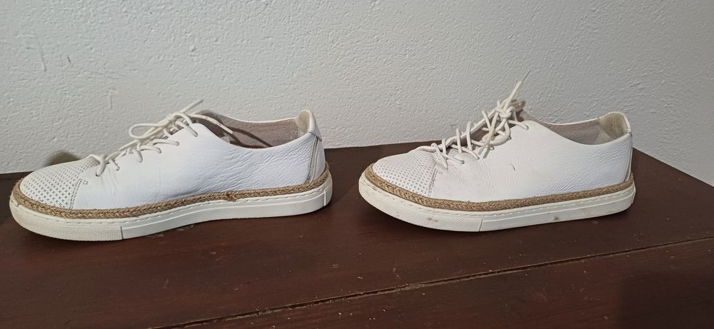 Sapato branco Hush Puppies