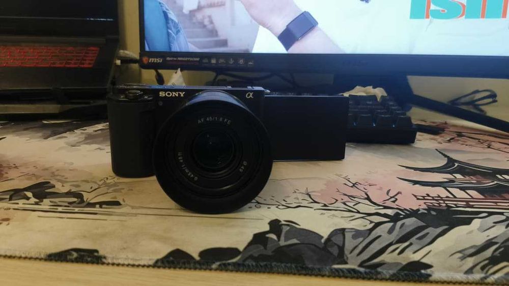 Sony ZV-E10 (aparat działający) + oryginalne pudełko, baterie