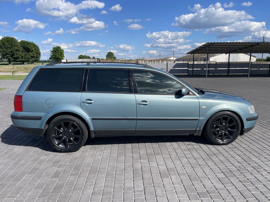 Volkswagen Passat VR5 2.3 MT (150 к.с.)