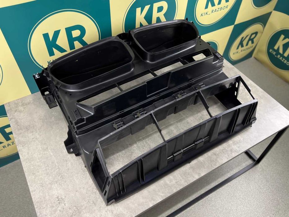 Воздуховод Центральний BMW  X3 ( F25 ) X4 ( F26 ) 51747210476