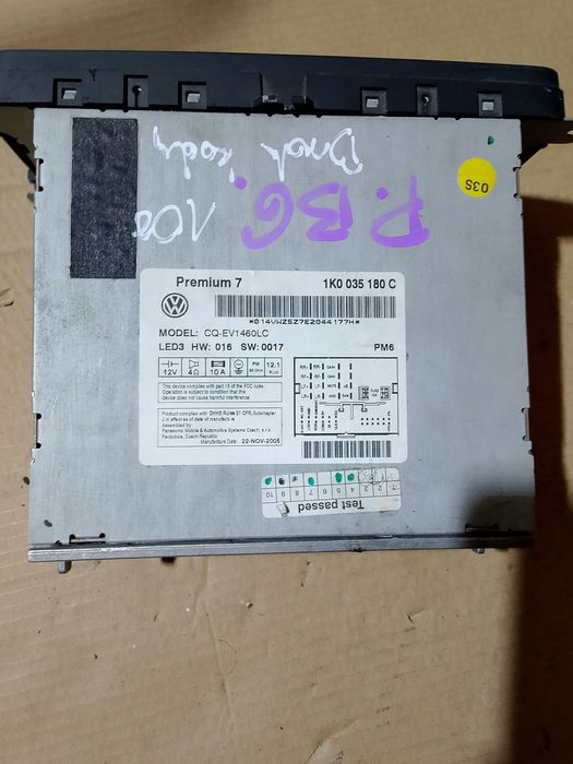 Radio samochodowe VW Passat B6, brak kodu, 1K0 035.180 C