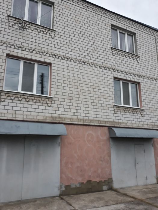 Продам будинок на 2 входа