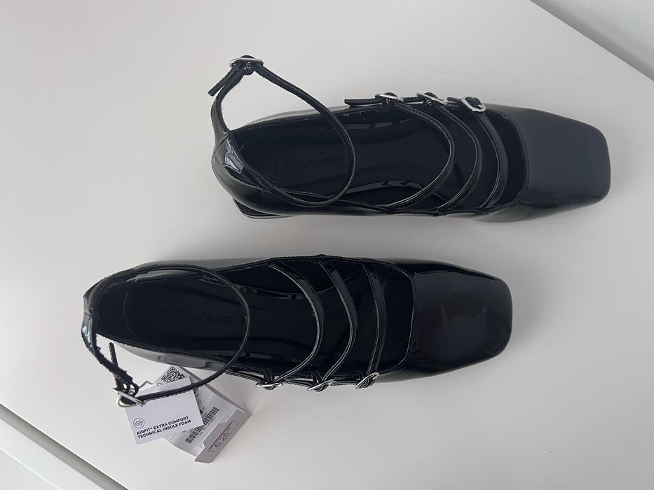 Sabrinas tiras fivelas