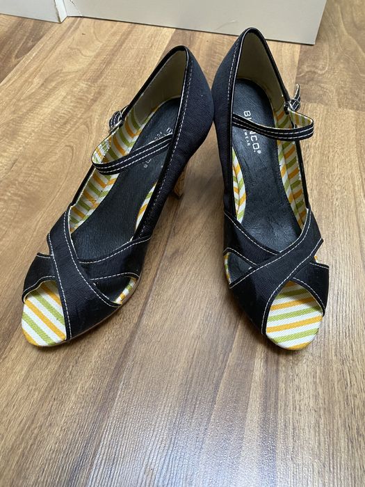 Bianco super sandaly na obcasie r. 39