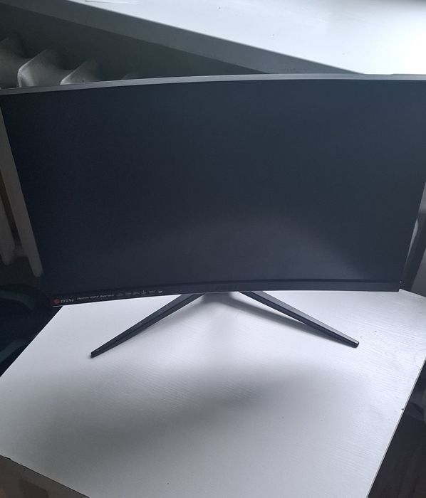 Monitor MSI Optix G24C4 23.6" 1920x1080px 144Hz 1 ms  Zaokrąglony