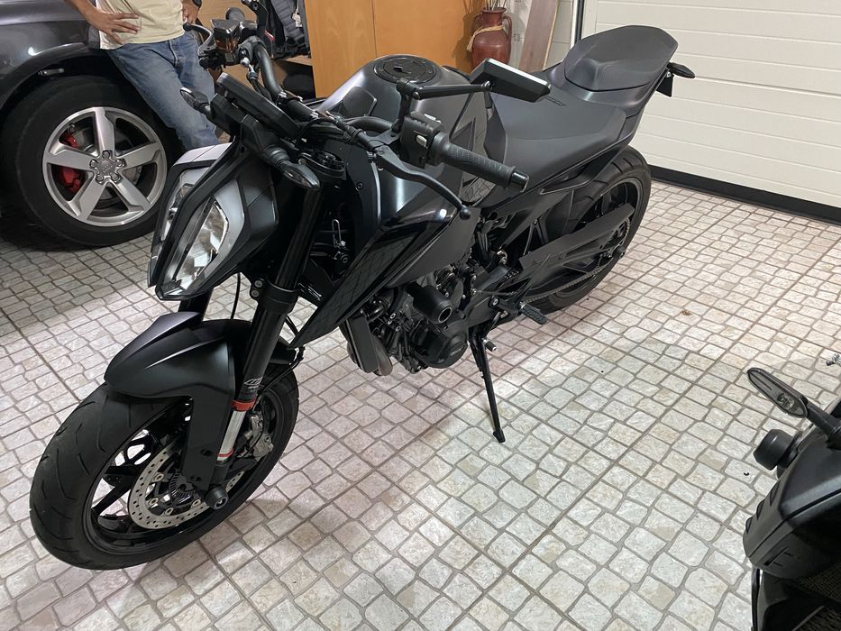 KTM 890 Duke 2023