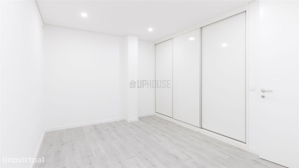 Apartamento T1 Totalmente Remodelado em Repeses