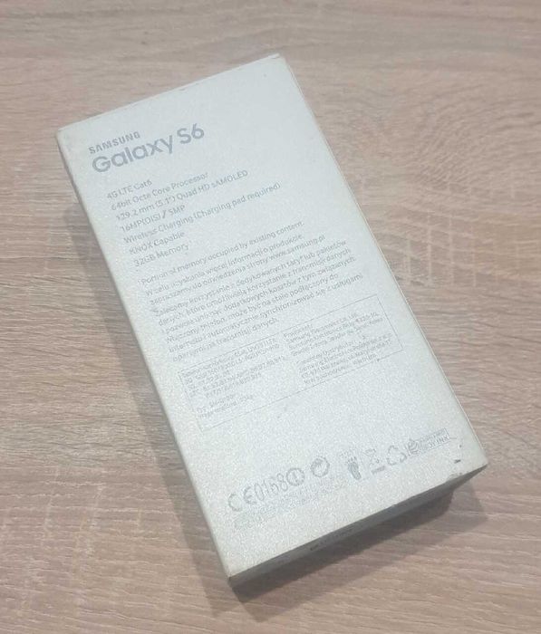 Smartfon Samsung Galaxy S6 3 GB / 32 GB
