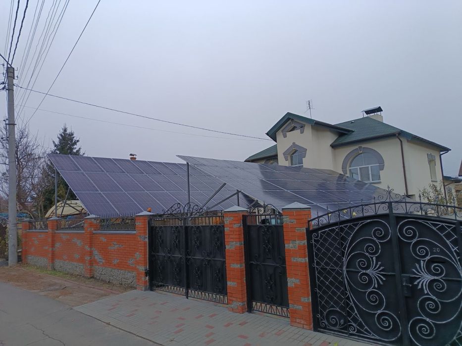 Солнечные панели Сонячні панелі Інвертор Акумулятор