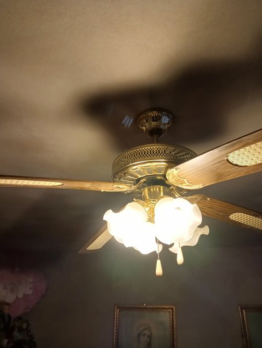 Sprzedam wiszącą lampę do pokoju