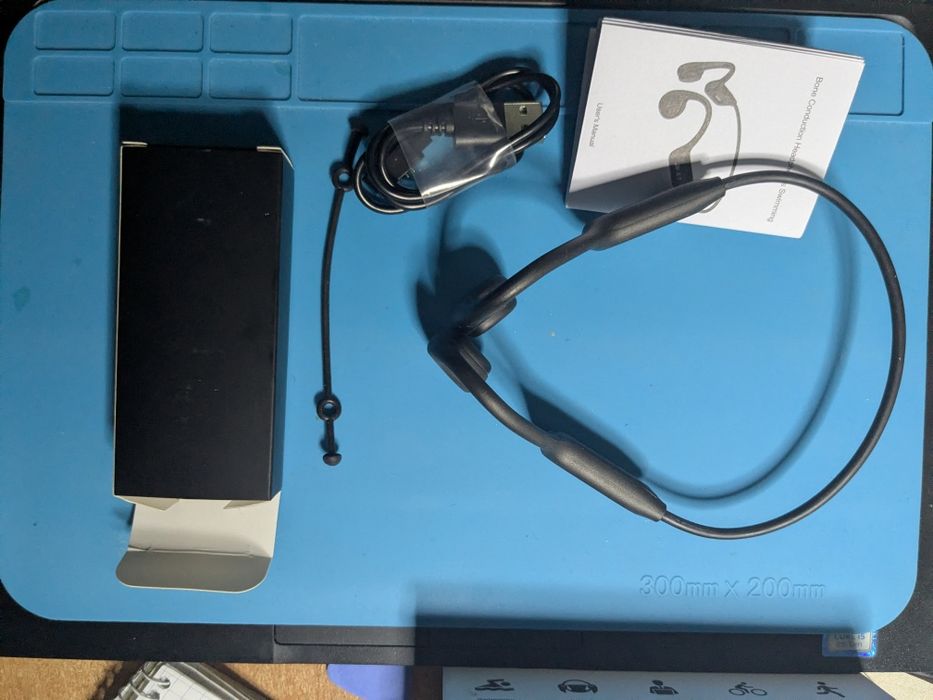 Bluetooth навушники з кістковою провідністю водозахищені з MP3 плеєром