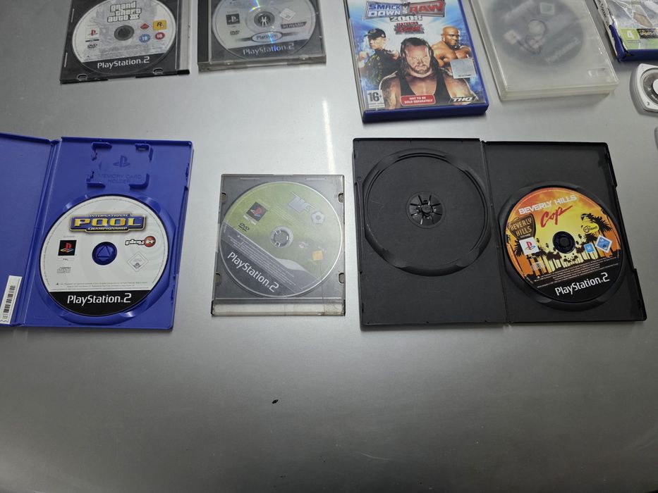 Lote de consolas com jogos e comandos