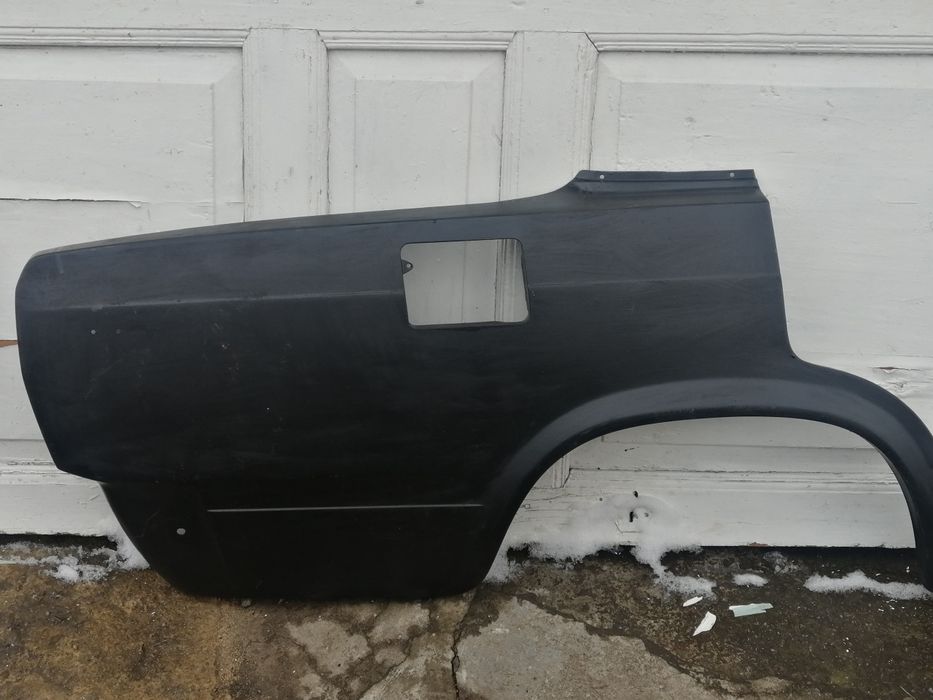 Крила переднє і заднє Ваз права сторона 2105 2107 нові Німеччина